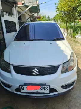 Suzuki Sx4 X-Over RC1 2011 AT