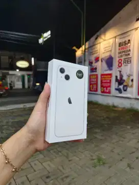 IPHONE 13 128 garansi resmi TAM free marchandise
