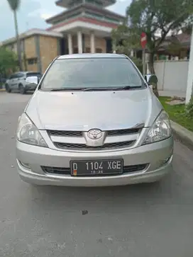 Toyota Kijang Innova 2007 Bensin
