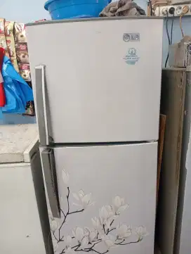 Kulkas lg 2pintu