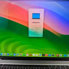 Macbook Pro 2019 Ram 16 Ssd 512
Layar 16 inch Full set grey Core i7