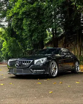 Mercedes-Benz SL350 AMG Line R231 Black On Red 2012