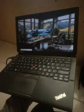 Lenovo Thinkpad X250 core i5 gen5 ram 8gb SSD 128gb batre normal