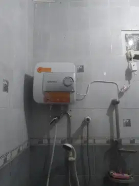 WATER HEATER LISTRIK(MANDI AIR HANGATKU)