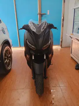 Yamaha xmax 250