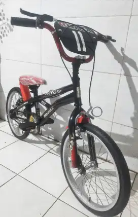Sepeda merk Wim cycle.ukuran 18,cocok buat umur 4 tahun- 8 tahun