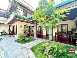 RUMAH MEWAH ON PROGRESS TO BE FULLY RENOVATED DI PEJATEN