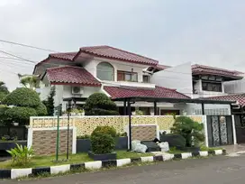 Dijual Rumah Hook 2 Lantai di Bumi Karang Indah – Lebak Bulus, Baru Re