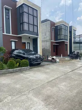 JUAL RUMAH READY STOK DI BEKASI KOTA, 2 KM PINTU TOL JATIASIH