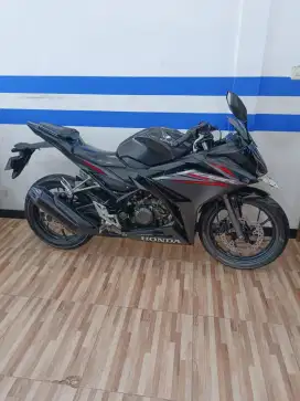 CBR 150R 2018 BARANG MULUS DP PROMO 0