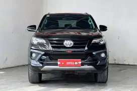 Toyota Fortuner VRZ TRD AT 2019 Hitam
