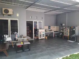 Rumah Bagus Ada Halaman Belakang di Syailendra Residence Banyumanik