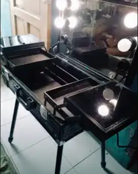 Koper mak'up edisi jual butuh 350.000 nego tipis