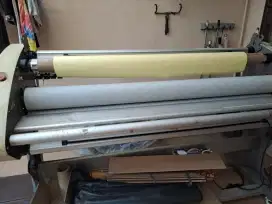 Mesin Laminasi FULL OTOMATIS dingin roll to roll