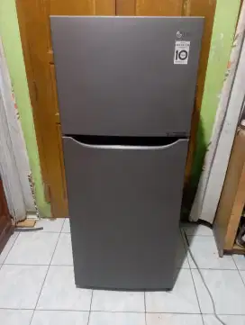 Kulkas 2 pintu LG inverter