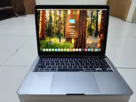 MACBOOK PRO M2 13inch 8/256GB