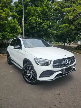 GLC200 AMG LINE NIGHT EDITON 2022
