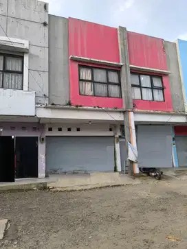 Ruko Lokasi Strategis Kawasan Ramai di Manglid