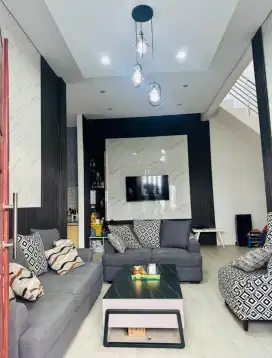 Jual Rumah Mewah Full Furnish Karanganyar Kota