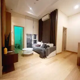 SEWA APARTEMEN ELPIS 3BR FURNISH DEKAT PRJ KEMAYORAN MALL HALTE KRL
