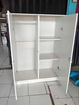 Lemari Pakaian Putih Belum lama pakai