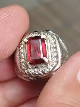 Natural garnet rhodolite 2.05 carat ring alpaka memo GLI