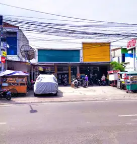 Dijual Bisnis MINIMARKET & APOTEK Berikut Properti