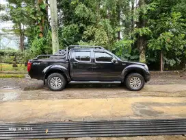 Navara AT 2012 Hitam Automatic 4x4 Sport Version