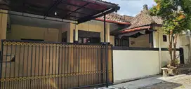 Rumah Karang Sari Padang Sambian Kaja