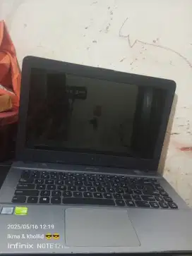 Laptop Asus Gaming core i3 gen 6 nvidia Gforce