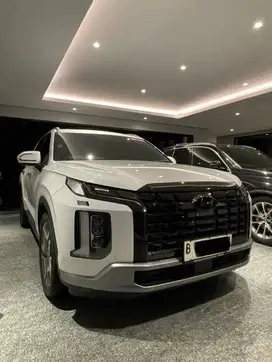 2023 Hyundai Palisade Signature 2.2D Facelift White on Red