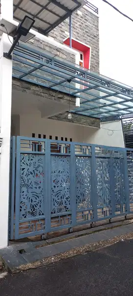 Rumah 2 Lantai Cantik Murah di Pondok kelapa Duren Sawit Jakarta tim