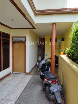 Rumah Kost Strategis Dijual Dekat Universitas Parahyangan Bandung