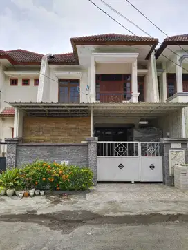 JUAL RUMAH 2 LT DI TAMAN PONDOK INDAH WIYUNG SURABAYA (Tjin2Area)