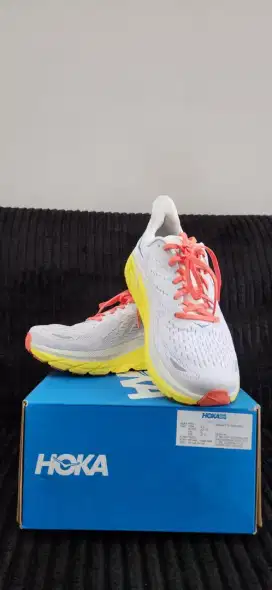 Sepatu Hoka Original baru tidak jadi pakai