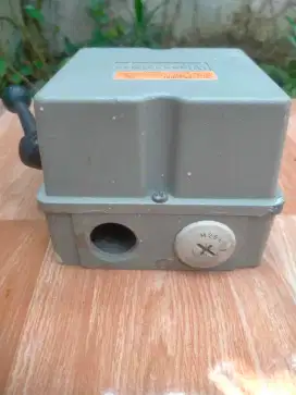 Stop kontak genset