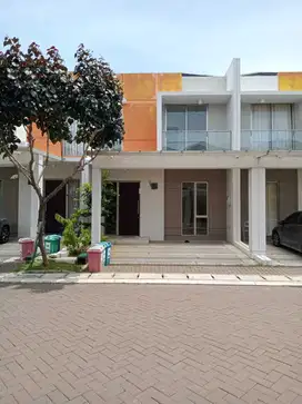 Disewakan Rumah Under 60jt Cluster Riverside PIK 2