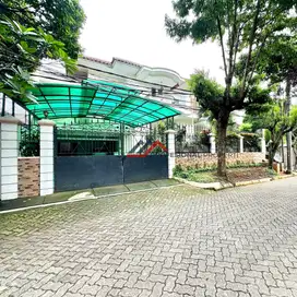 Rumah Siap Huni Lingkungan Tenang Dekat MRT Lebak Bulus