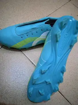 Sepatu Bola Ortuseight Horizon