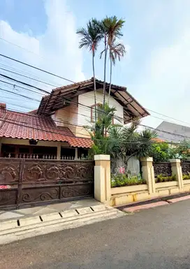Dijual Rumah di Jl Swadaya Pasar Minggu. Jakarta Selatan