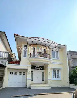 Rumah Mewah Taman Beverly Golf Jl Medara Lippo Karawaci Tangerang
