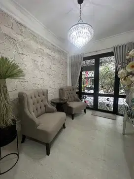Rumah Mewah Full Furnish di BSD Dekat Tol