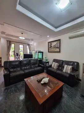 Rumah Mewah Lokasi Strategis dan Siap Huni Bintaro Sektor 2