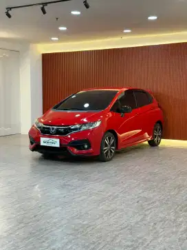 HONDA JAZZ RS 1.5 CVT AT