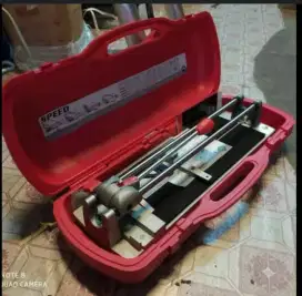 PEMOTONG KERAMIK RUBI