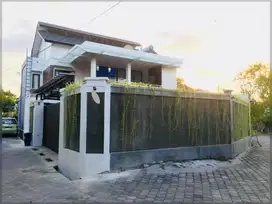 Dijual Rumah semi villa dgn private pool