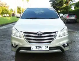 Innova V disel 2014 AT