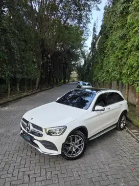 Mercy glc200 amg facelift 2020 / 2021 A/T Putih