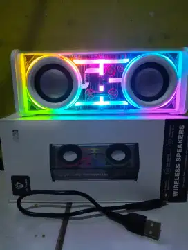 Wireless speaker bluetooth, Dolby stereo, RGB lighting, kondisi baru.