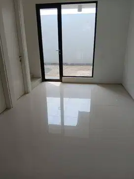 Dijual  cepat rumah north west hill siap huni row jalan lebar